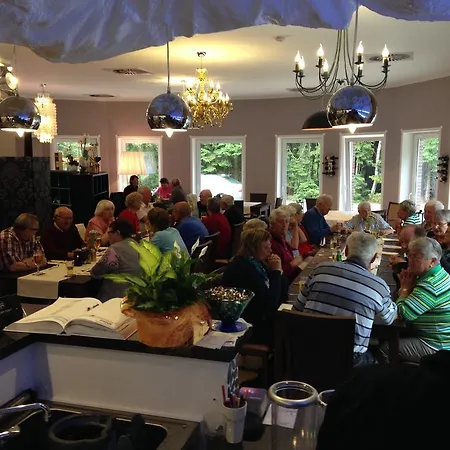 Haus Hubertus Hotel 3*