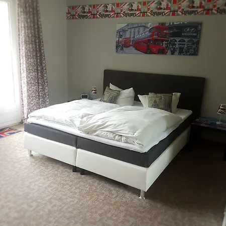 Haus Hubertus Hotel 3*