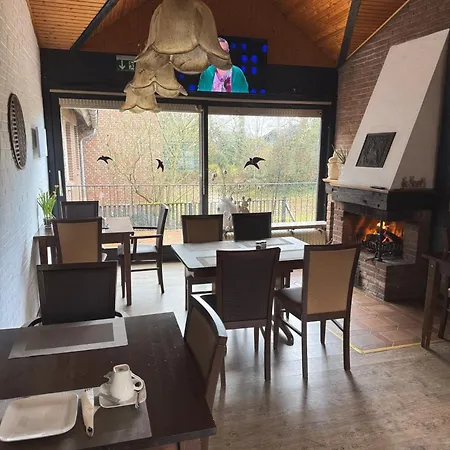 Hotel Haus Hubertus 3*